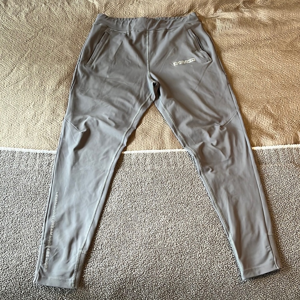 Alphalete Men’s joggers